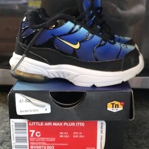 Toddler Boys Nike Shoe .